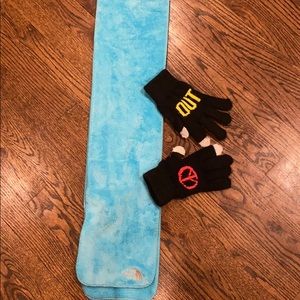 Kids North Face Scarf & peace out gloves